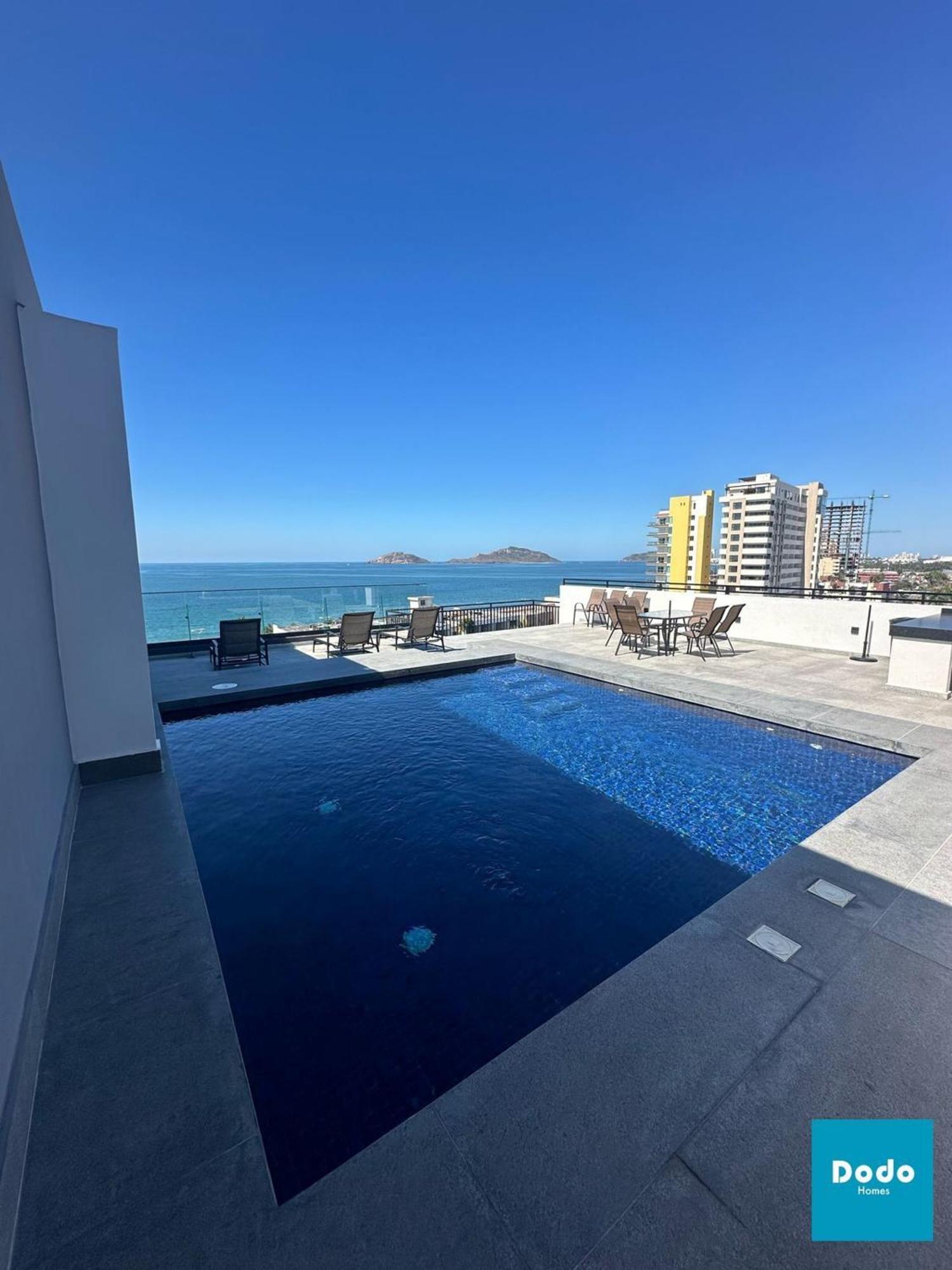 Torre Con Roof Garden Y Piscina Vista Al Mar *